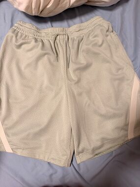 adidas Men's Mesh basketball Shorts in Light Cream with Pale Pink Stripe